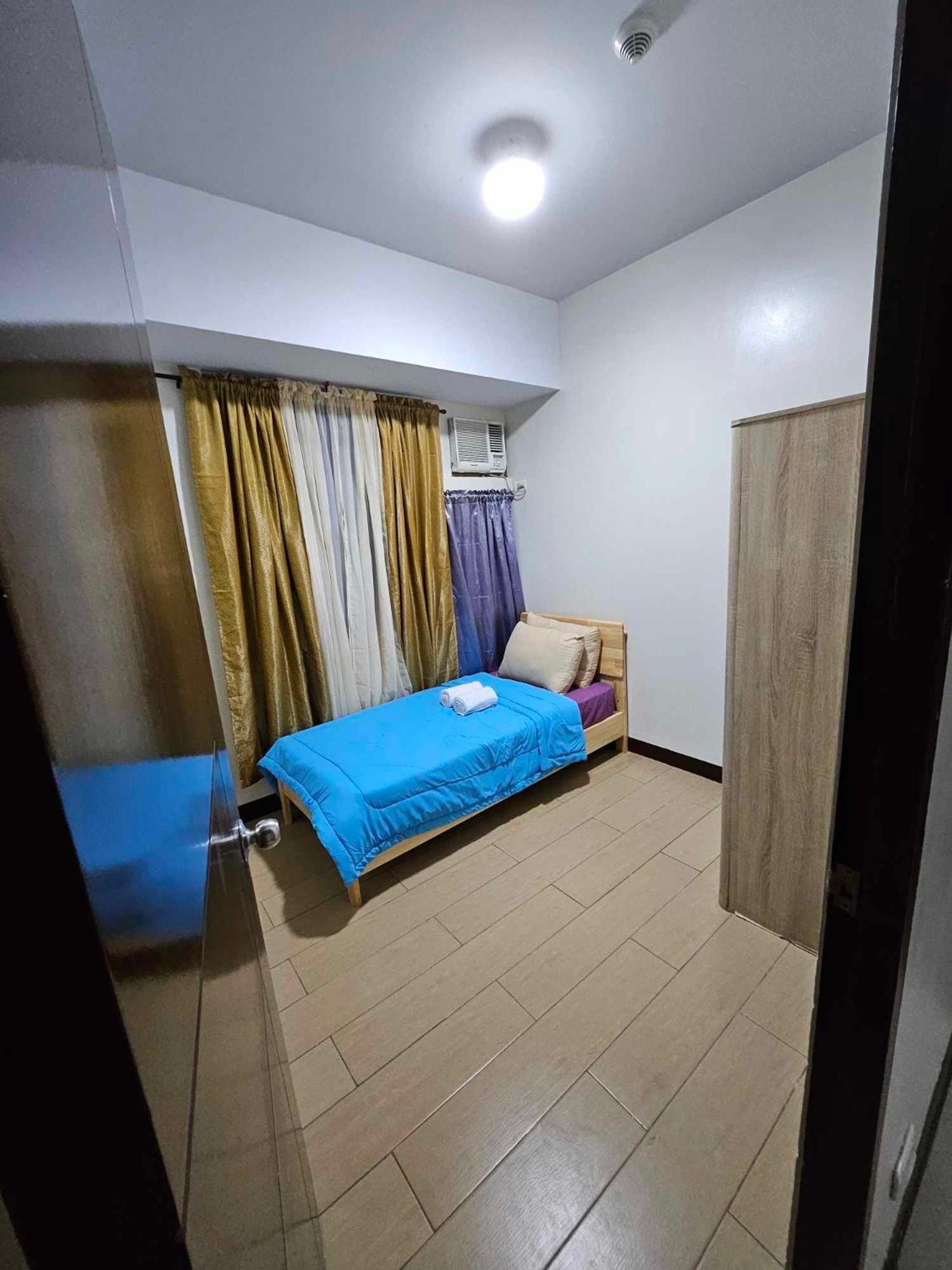 Cubao Manhattan Heights Unit 5A Tower C Ciudad Quezon Exterior foto
