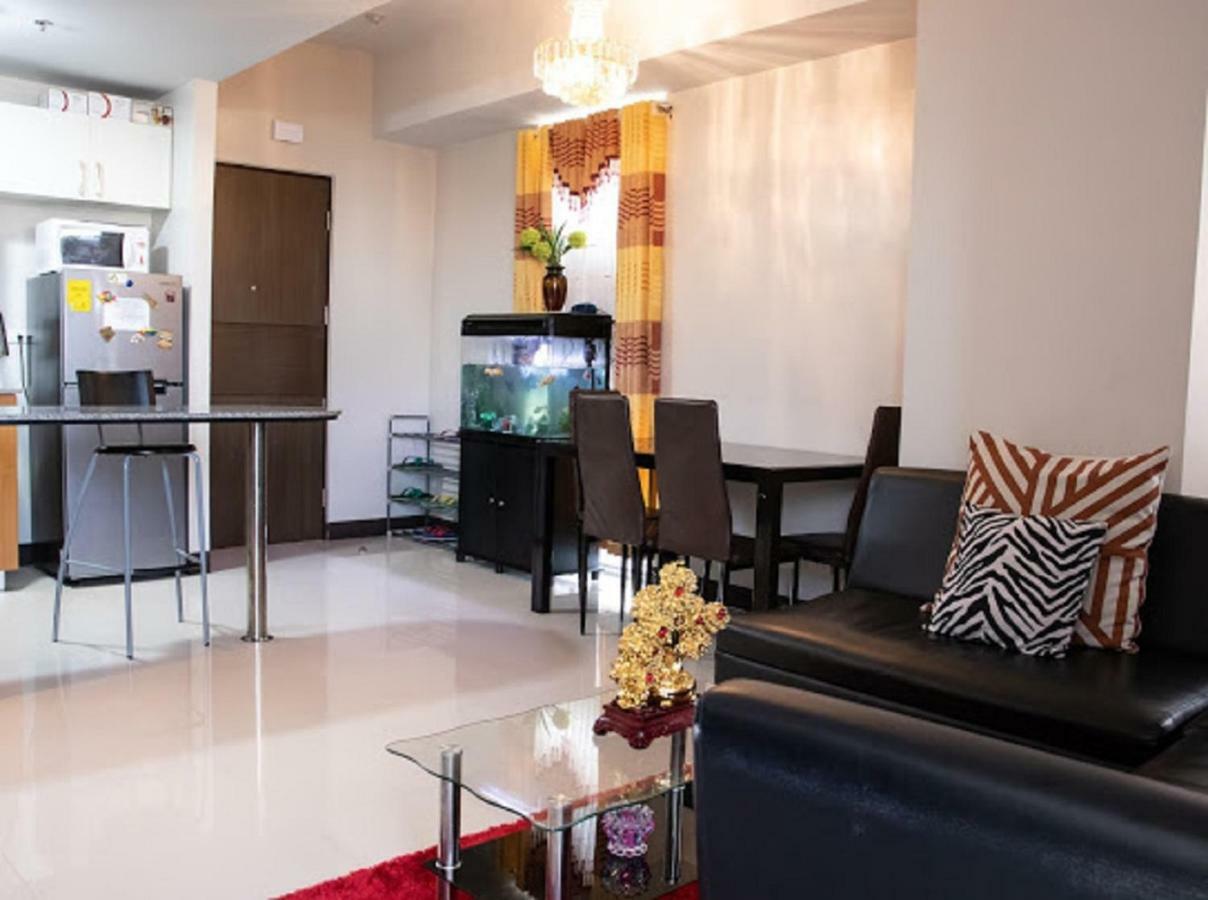 Cubao Manhattan Heights Unit 5A Tower C Ciudad Quezon Exterior foto