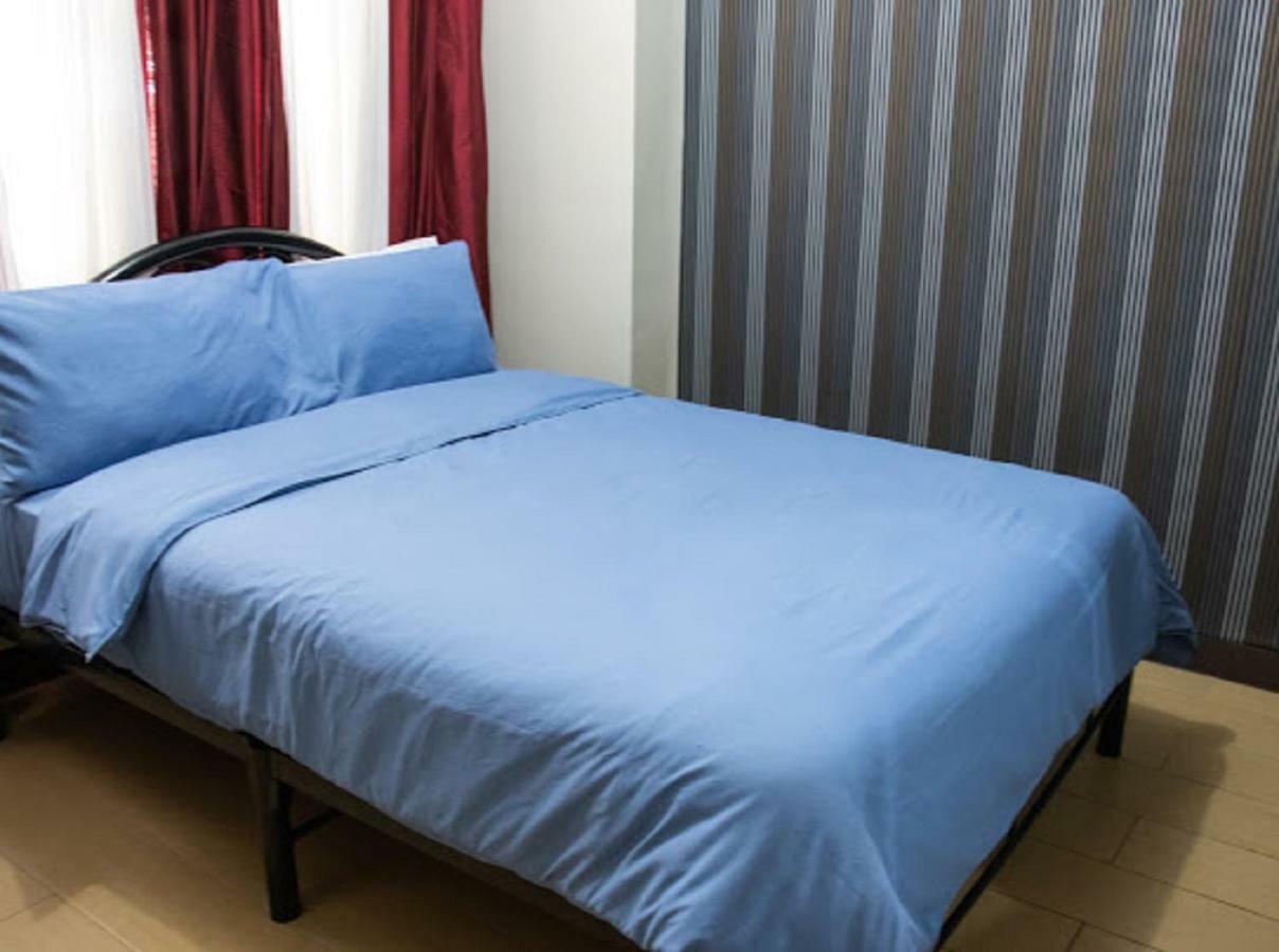 Cubao Manhattan Heights Unit 5A Tower C Ciudad Quezon Exterior foto